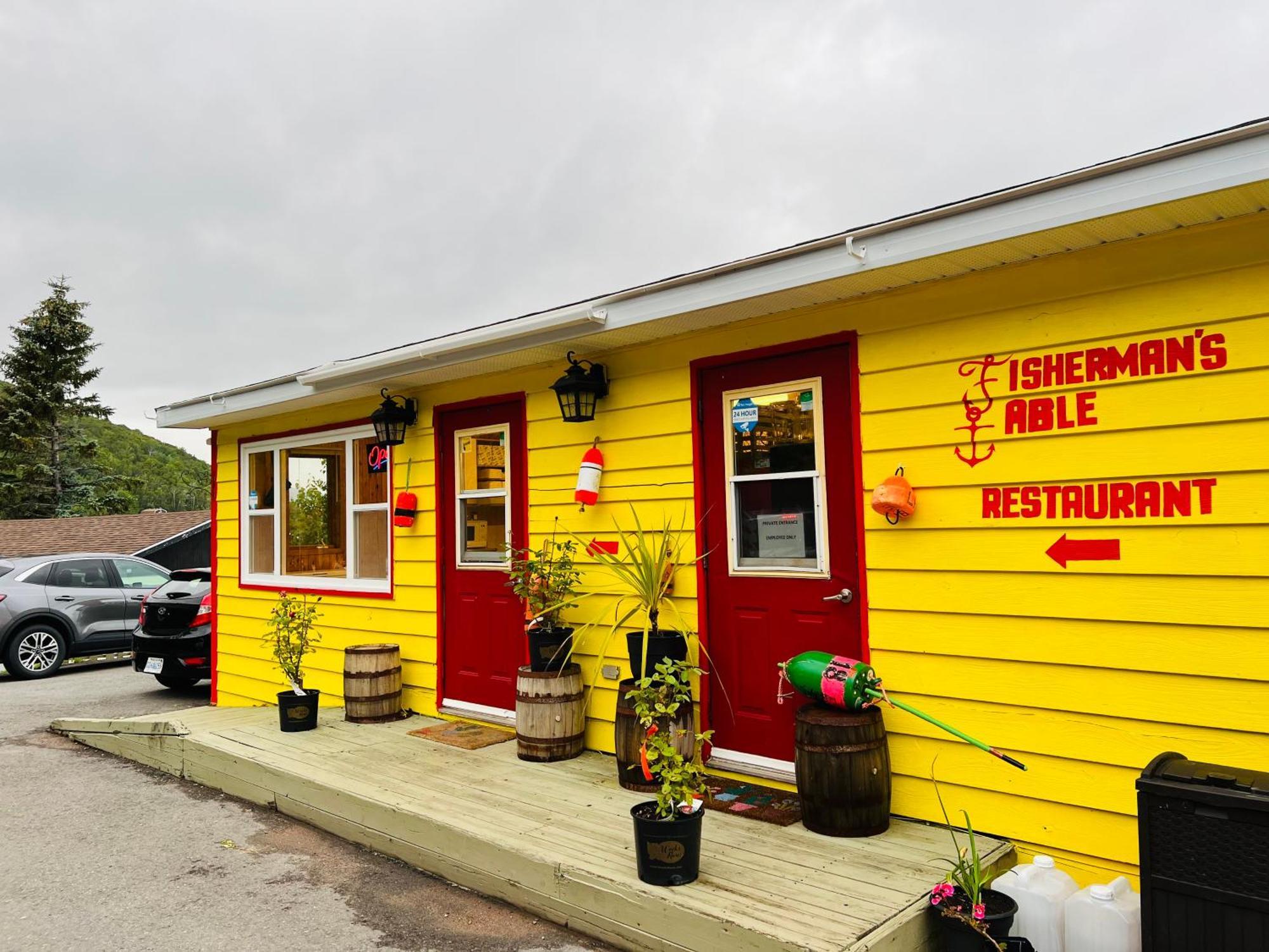 Knotty Pine Cottages, Suites & Motel Rooms إينغونيش المظهر الخارجي الصورة