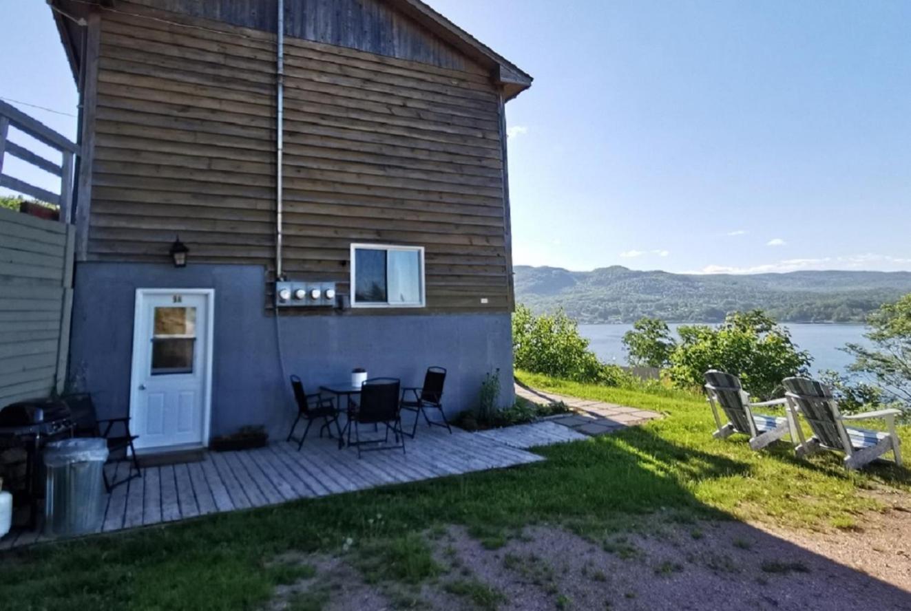 Knotty Pine Cottages, Suites & Motel Rooms إينغونيش المظهر الخارجي الصورة