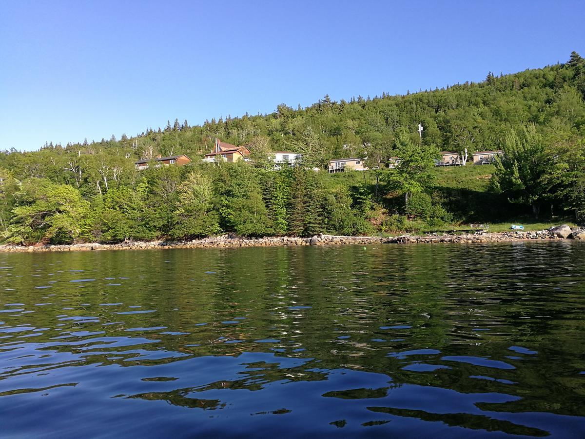 Knotty Pine Cottages, Suites & Motel Rooms إينغونيش المظهر الخارجي الصورة