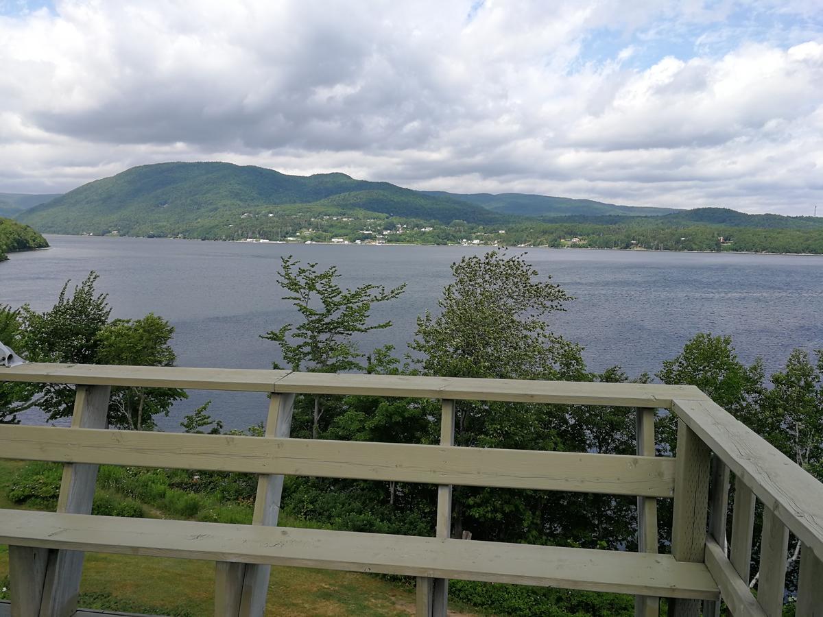 Knotty Pine Cottages, Suites & Motel Rooms إينغونيش المظهر الخارجي الصورة