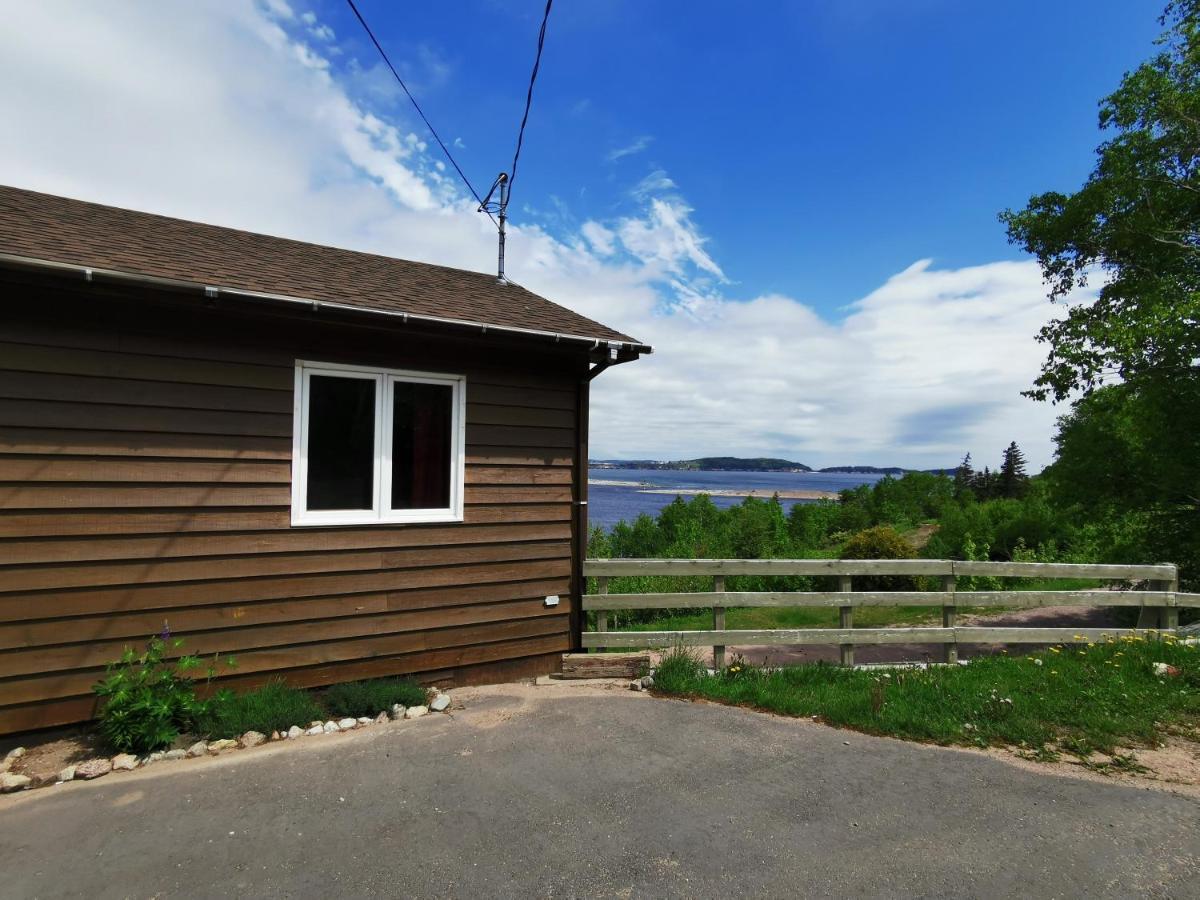 Knotty Pine Cottages, Suites & Motel Rooms إينغونيش المظهر الخارجي الصورة