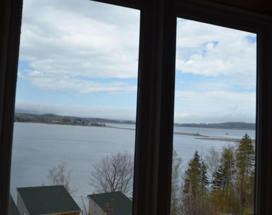 Knotty Pine Cottages, Suites & Motel Rooms إينغونيش المظهر الخارجي الصورة
