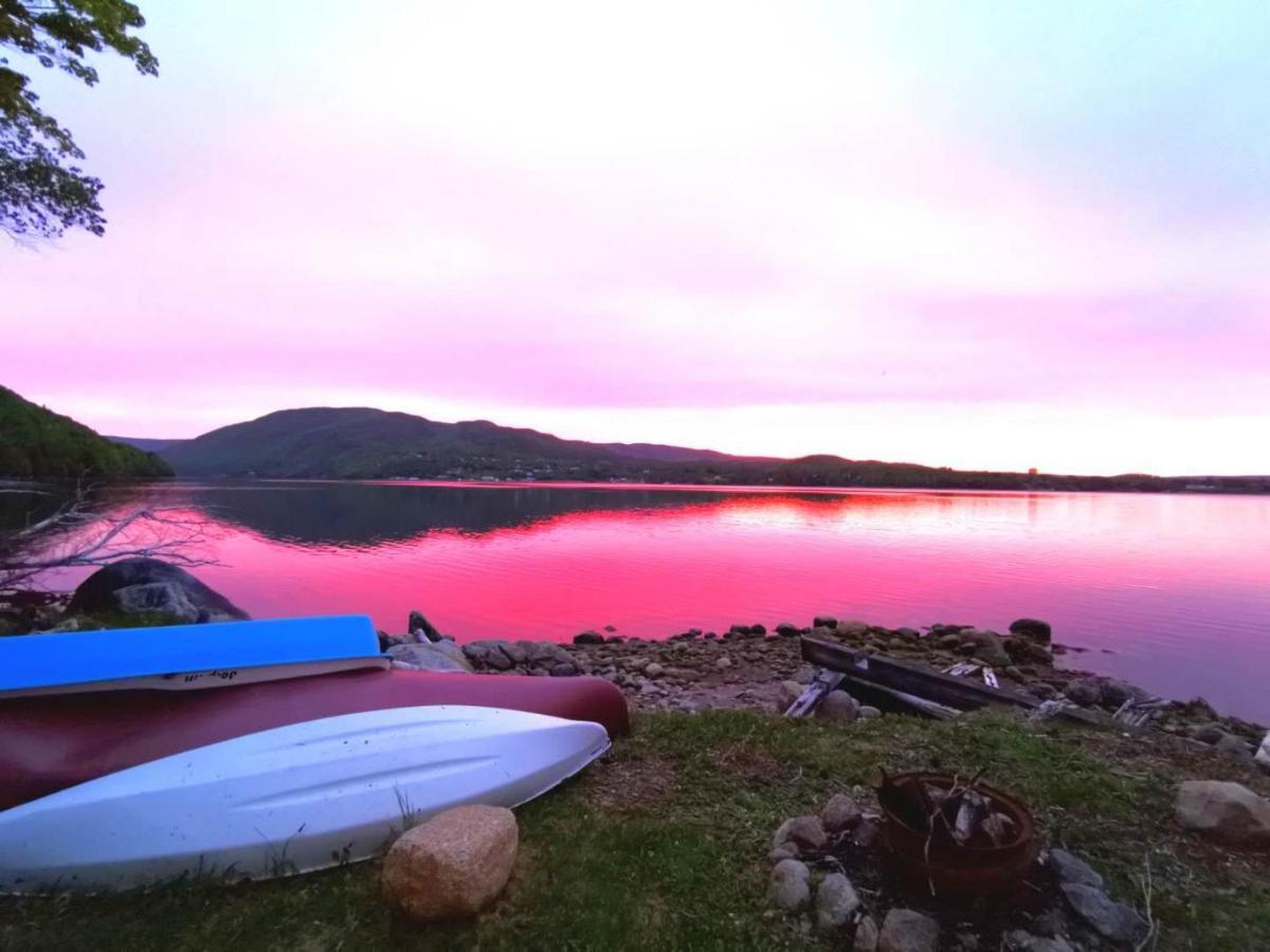 Knotty Pine Cottages, Suites & Motel Rooms إينغونيش المظهر الخارجي الصورة